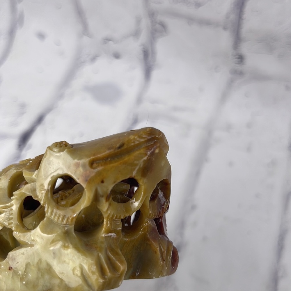 Vintage Carved Onyx Frog Within Frog Figurine Hand Carved Paperweight - Picture 10 of 11